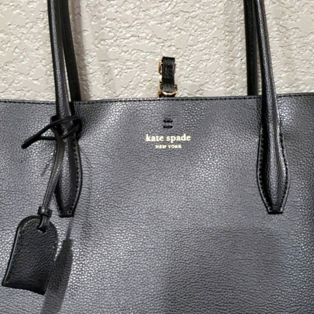 Kate Spade black Leather tote bag size Large New